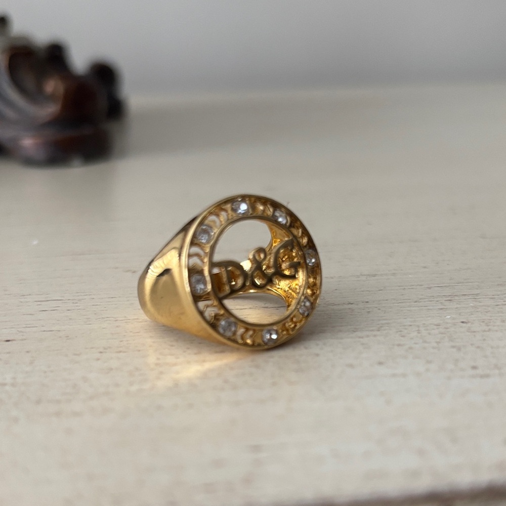 Gold Ring with Crystal Accents